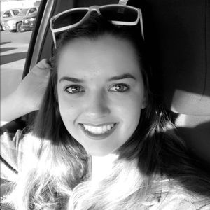 Meet your Posher, Dani